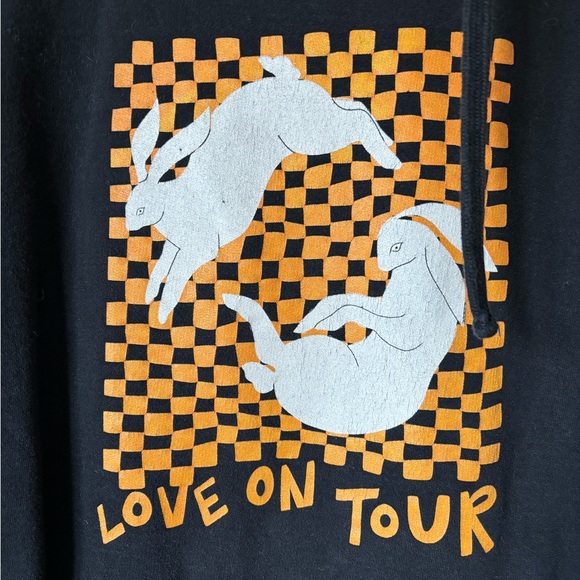 Harry styles love on tour hoodie - Picture 2 of 4